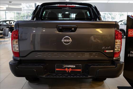 NISSAN FRONTIER 2.3 16V TURBO DIESEL ATTACK CD 4X4 AUTOMÁTICO